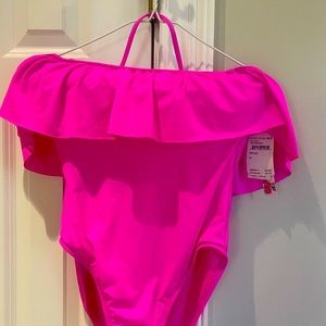 One piece fuchsia swimsuit
